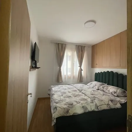 Simic Daire Zlatibor